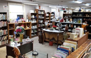 Roosevelt Tower Antiques & Salvage Warehouse