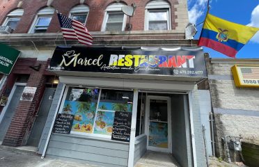 Restaurant Auténtico sazón ecuatoriana y latina