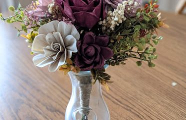 Wood & Word Blooms, Wood Floral Design & DIY Studio