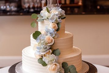 Creative Cakes By Donna
