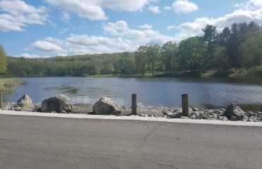 Hop Brook Lake
