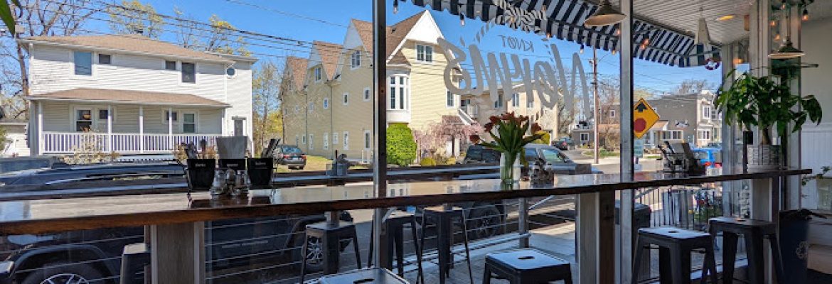 Knot Norm’s – Norwalk