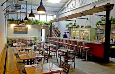 Whitecrest Eatery