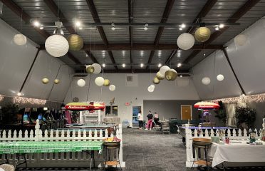 Pleasant View Cafe & Golf Center