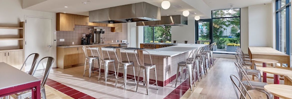 Hudson Table Stamford
