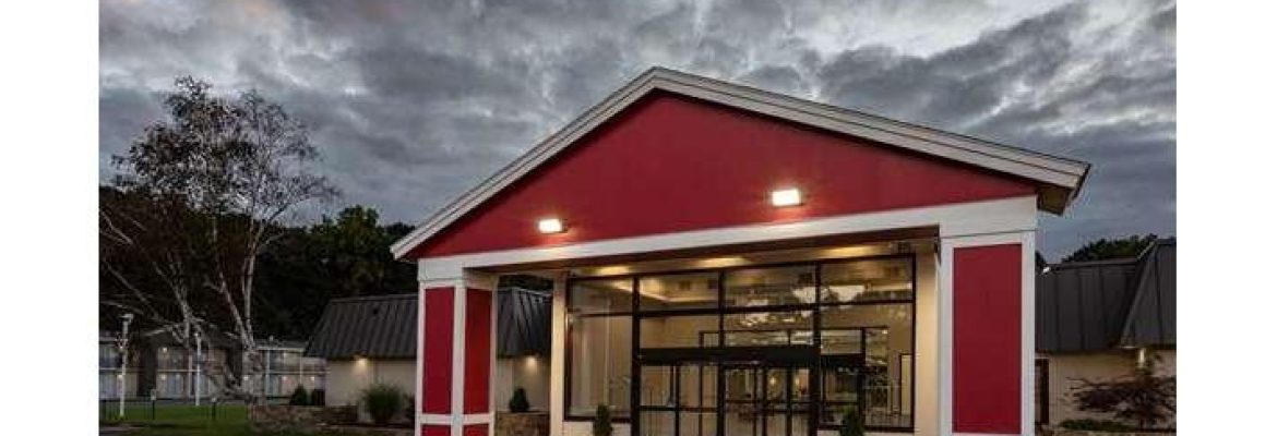 Ramada by Wyndham Hartford North / Bradley Airport