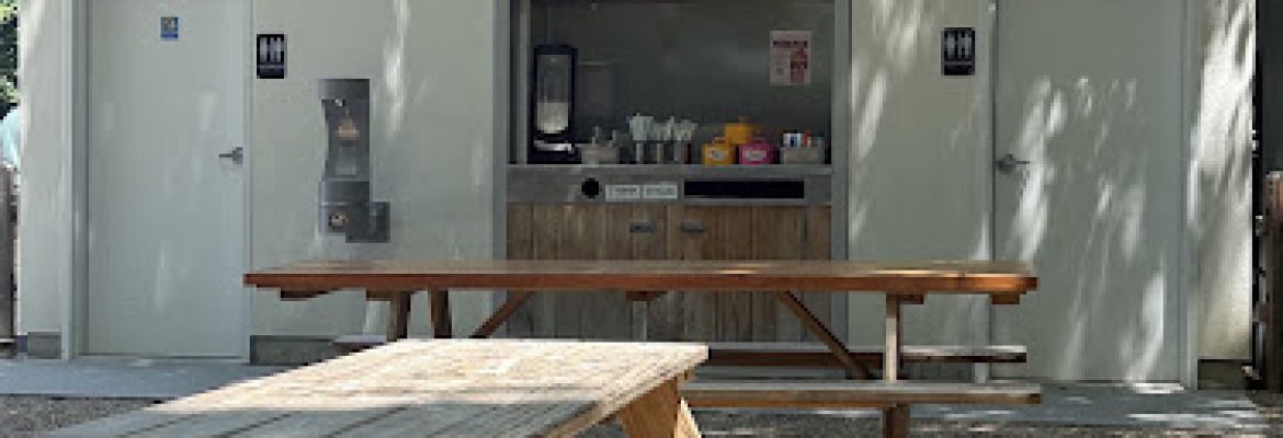 Flobee’s Roadside Stand