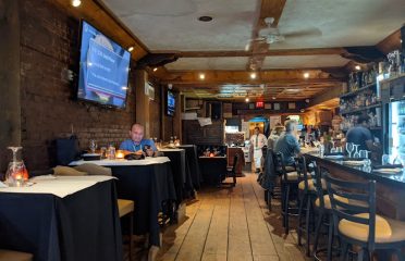 T’s Restaurant & Bar