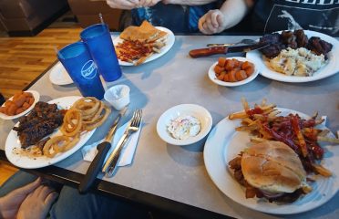 Crossroads Tavern and Grille Inc