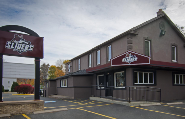 Sliders Grill & Bar – Plainville, CT