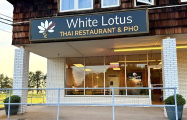 White Lotus Thai Restaurant & Pho