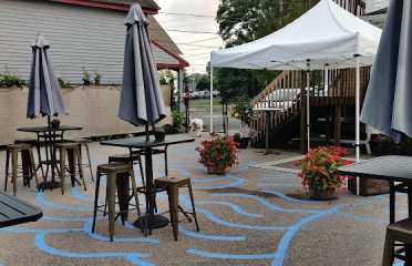 Dexter’s Tunes, Tales, and Ales