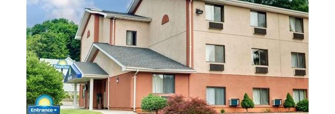 Days Inn by Wyndham Torrington
