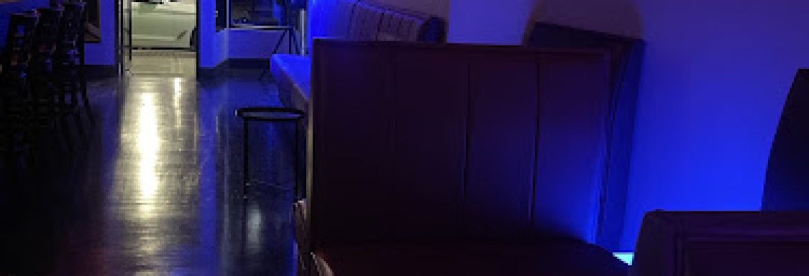 Red Velvet Bar & Grill