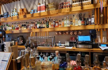 Mẹcha Noodle Bar