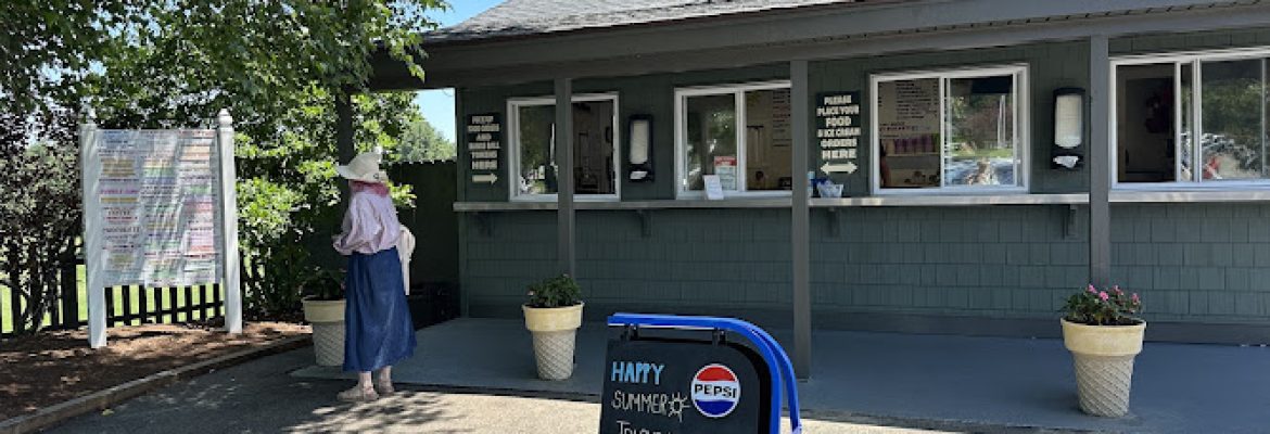 Bogey’s Ice Cream & Snack Shop