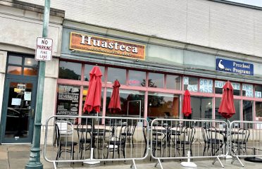 Huasteca Mexican Restaurant and Bar