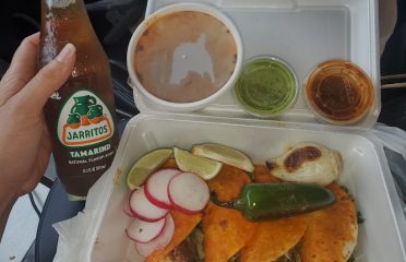 Dona Mercedes Mobile Restaurant