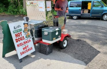 Kurt’s Mucke’s Hot Dogs