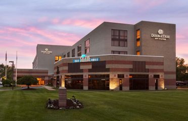 DoubleTree by Hilton Hotel Hartford – Bradley Airport