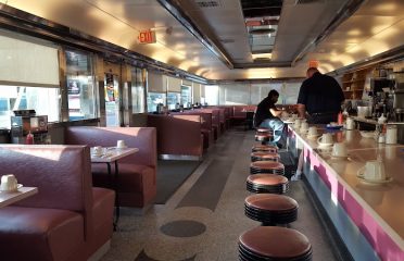 Makris Diner