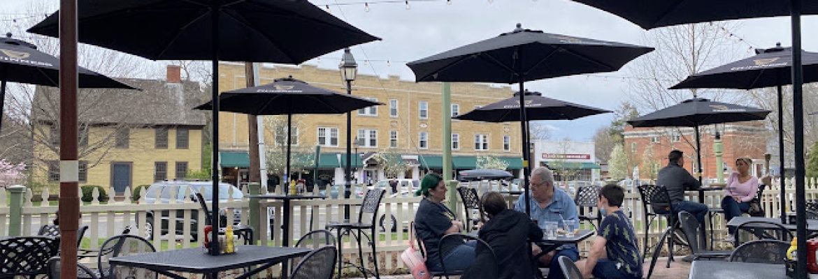 Lucky Lou’s Bar and Grill