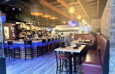 Viñas Wine & Tapas