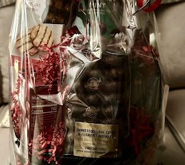 Somersvillage Gifts & Gourmet Baskets INC.