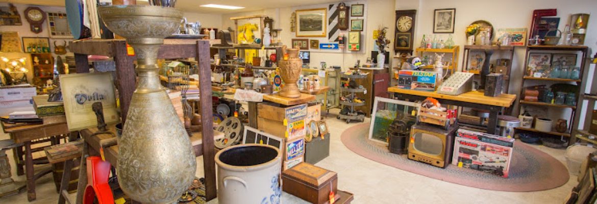 Turnpike Antiques & Vintage