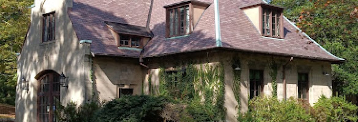 Edgerton Park Carriage House
