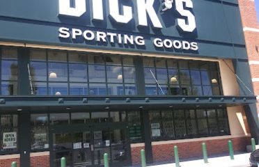 DICK’S Sporting Goods