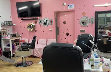CREATIVEFACES Hair Salon & Boutique