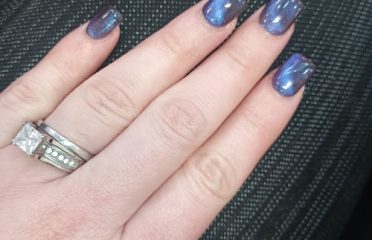 Av Nails & Brows