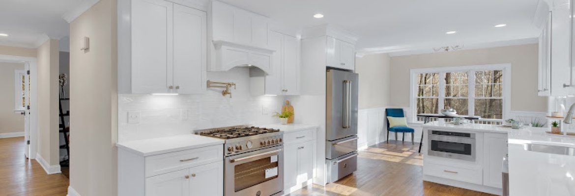 M & R Kitchens + Baths