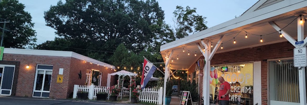 The Scoop Ice Cream Cafe