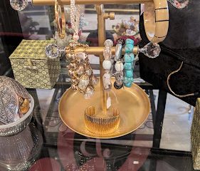Queen Estelle’s Boutique