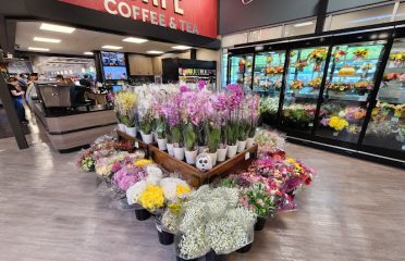 Caraluzzi’s Danbury Market