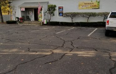 Morris Spirit Shop