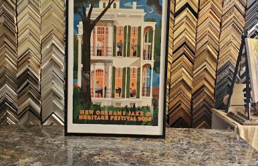 U & I Deco Fine Arts & Framing