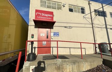 Staples Warehouse