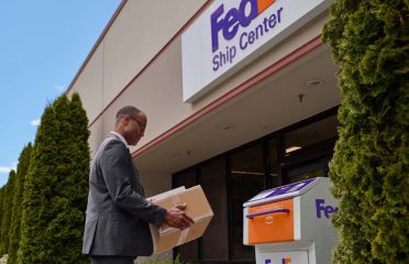 FedEx Ship Center