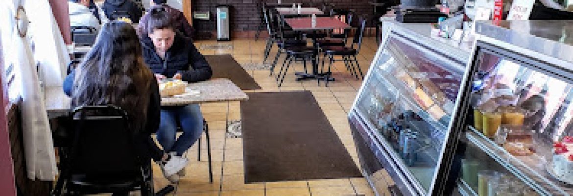 La Mexicana Restaurant & Bakery
