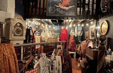 PINK WAREHOUSE VINTAGE