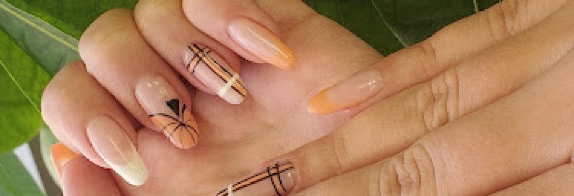 Blooming Nails