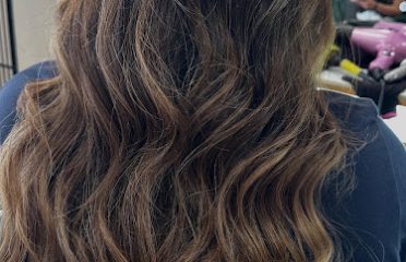 Maria Almeida Salon