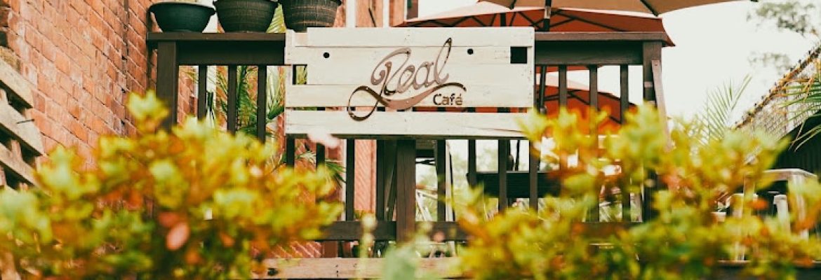 Café Real School Street