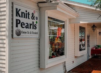 Knit & Pearls