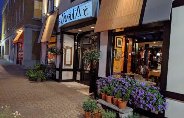 Arugula Bistro & Bar