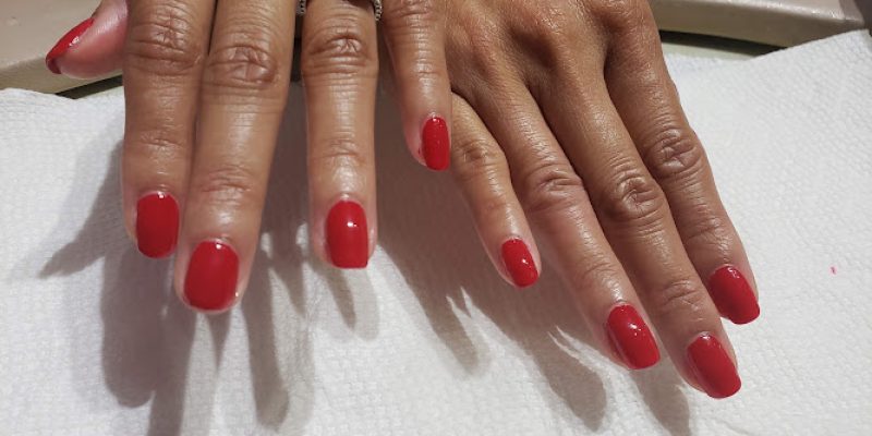Rose Nails