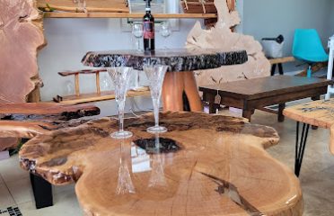 Julian’s Rustic Wood